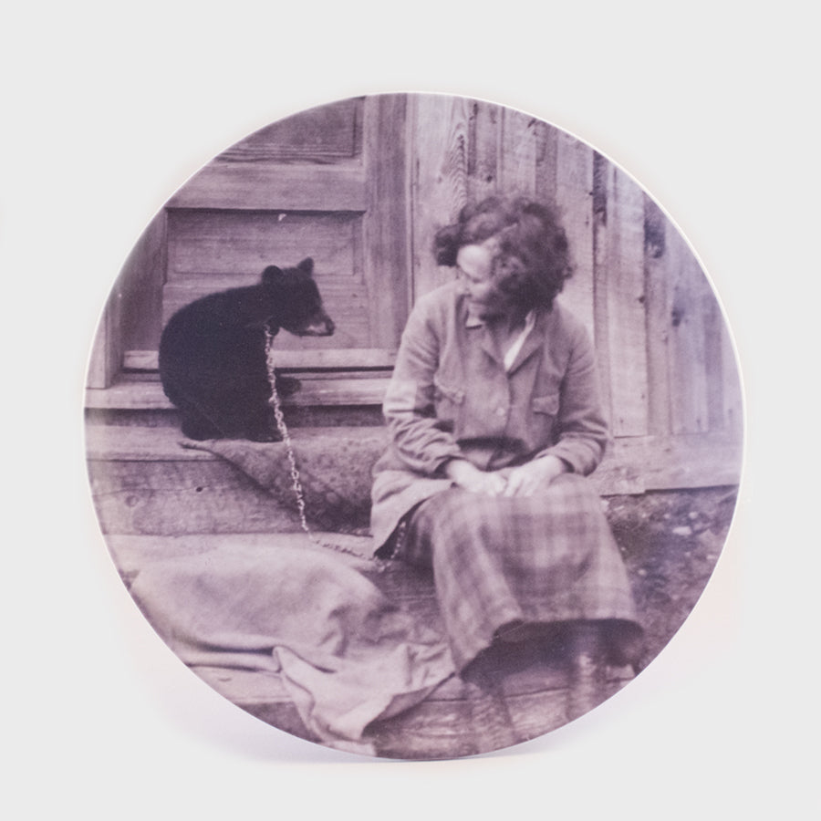 Plate - Alaska Nellie and Bear